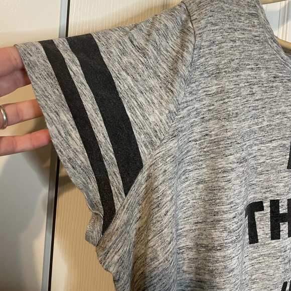 Old Navy ‘All Things w/ Love’ grey tee plus sz 2x - Picture 4 of 6